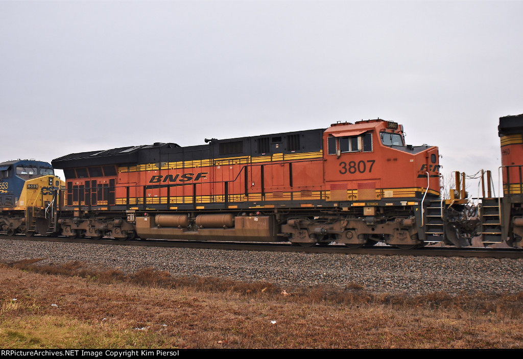 BNSF 3807